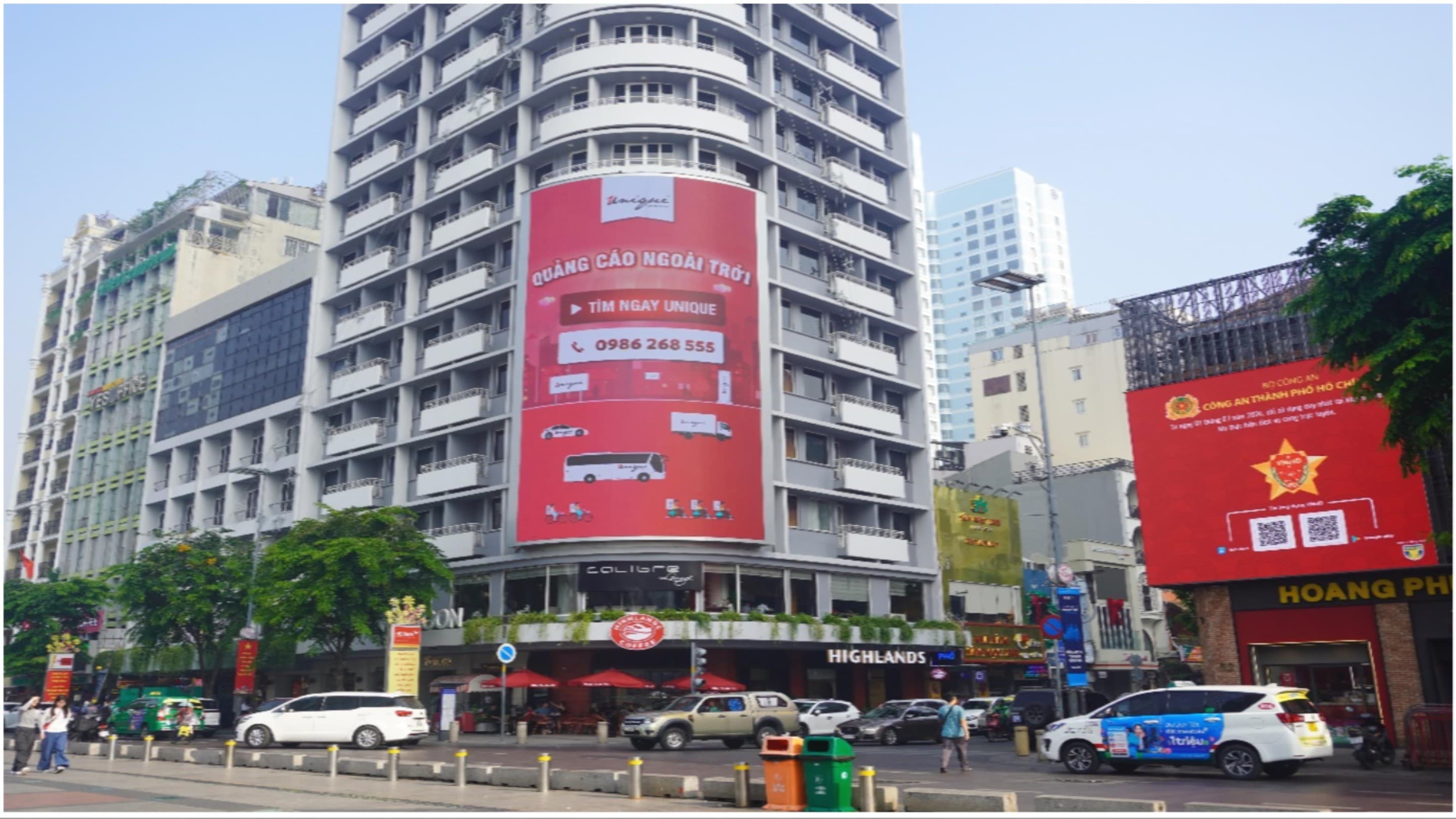 Màn hình LED Palace Hotel - Nguyễn Huệ
